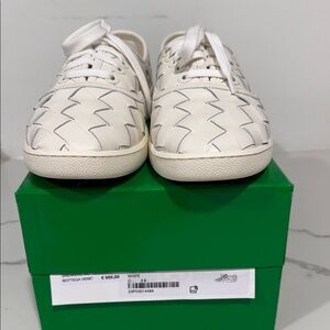 Bottega Veneta Cream Zigzag Sneakers 38